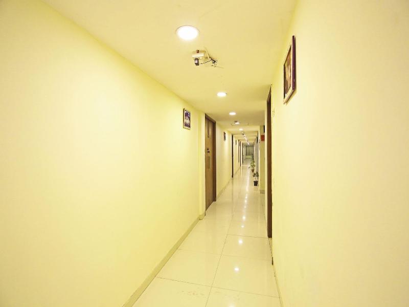 Hotel Capitol image