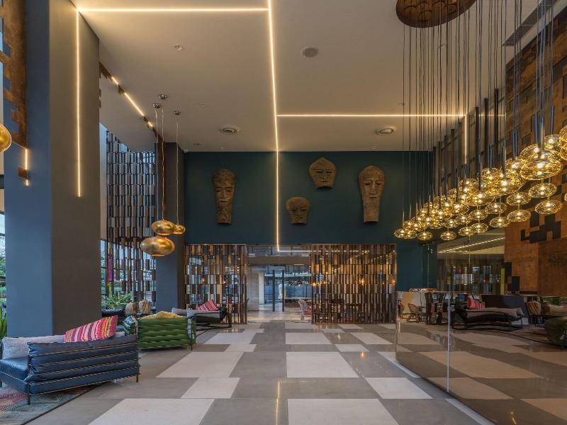 Hotel B Plus L