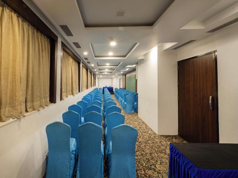 La Woods Hotel image