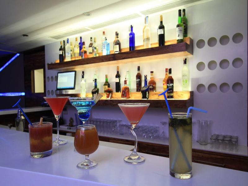 La Woods Hotel image