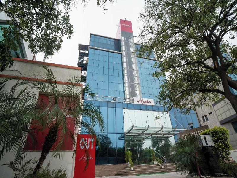 Hyphen Business Hotel image