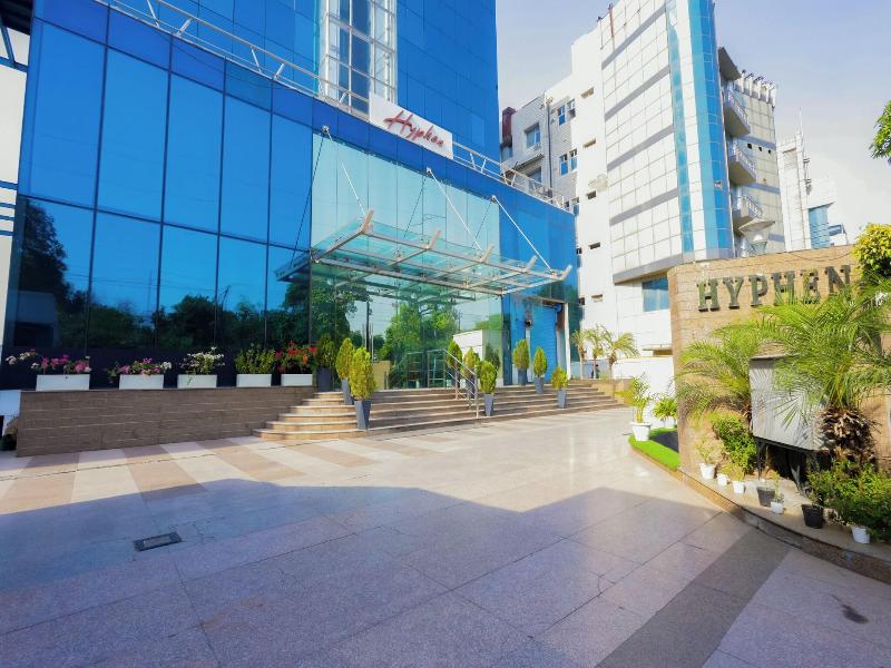 Hyphen Business Hotel image