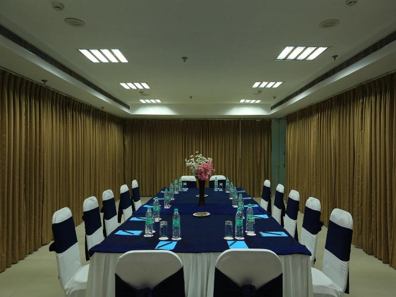 Hyphen Business Hotel image