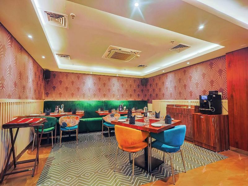 Hyphen Business Hotel image