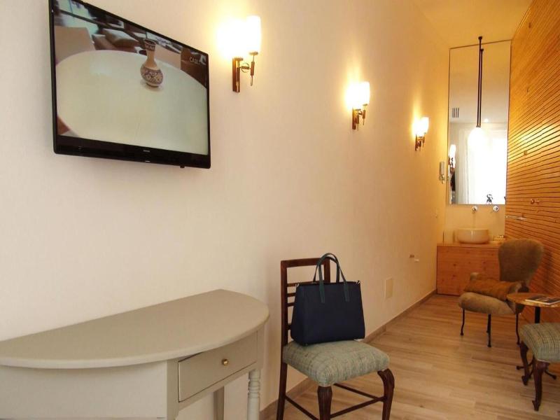 Room 55 image