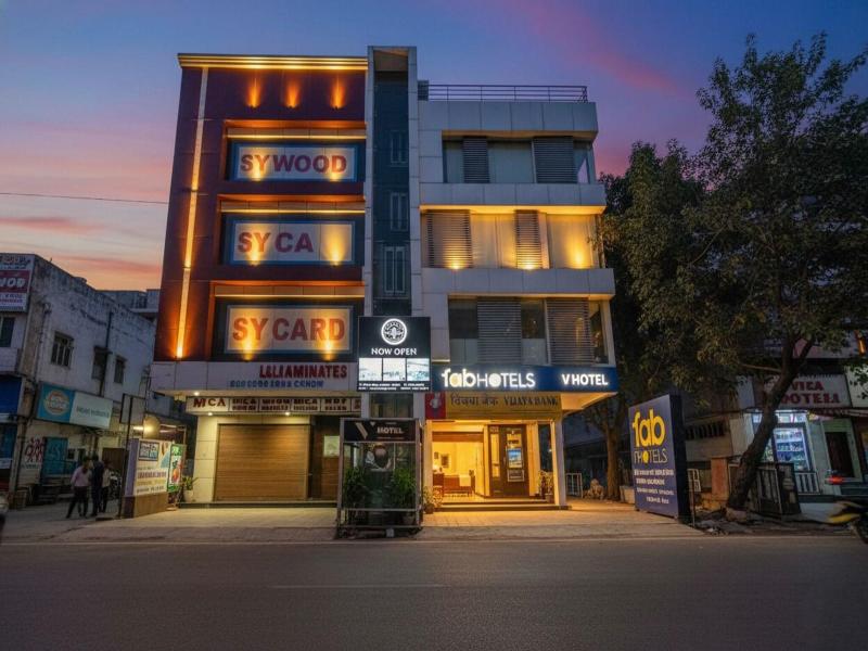 Fabhotel V Hotel Hazratganj image