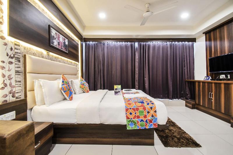 FabHotel Royal Residency Sama- Savli Rd image