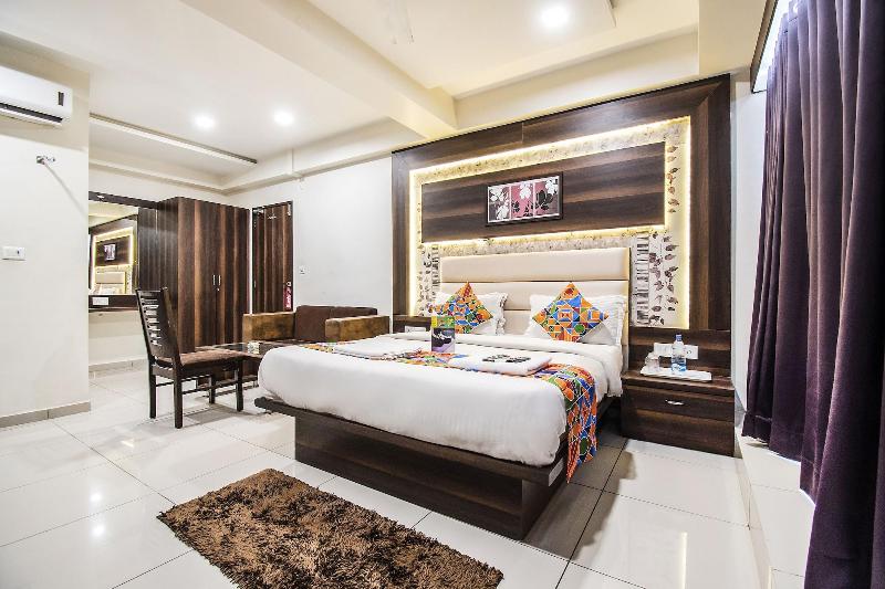FabHotel Royal Residency Sama- Savli Rd image