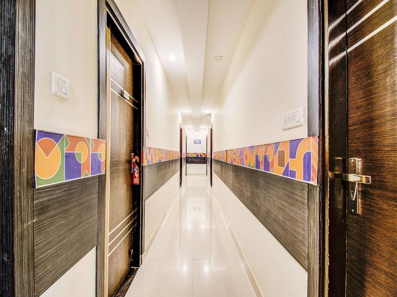 Fabhotel Corporate Crown Koramangala image