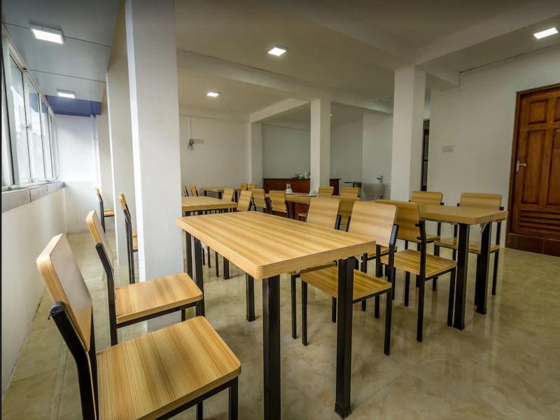 Metro Port City Hotel image