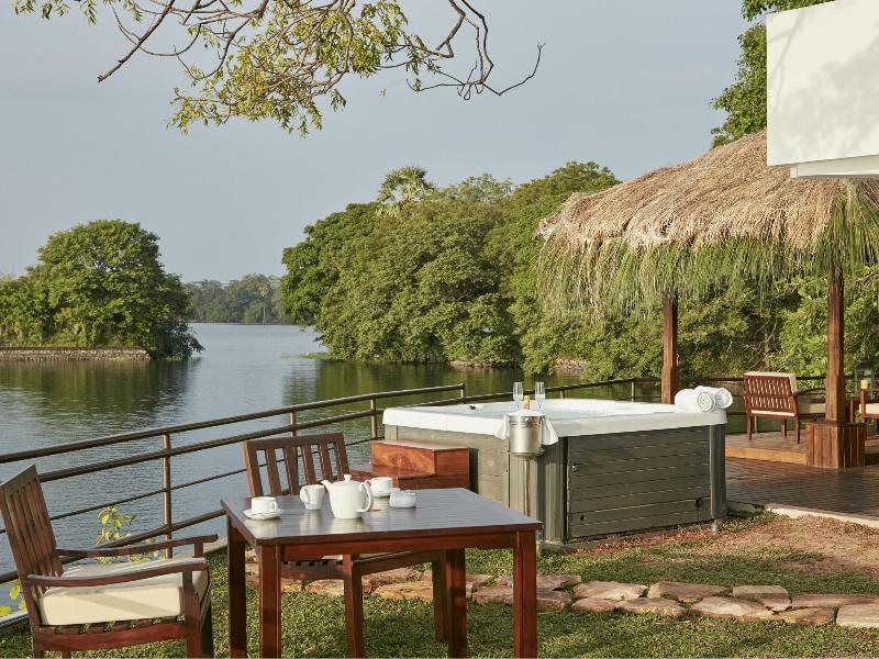 Ekho Lake House Polonnaruwa image