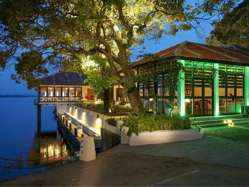 Ekho Lake House Polonnaruwa image