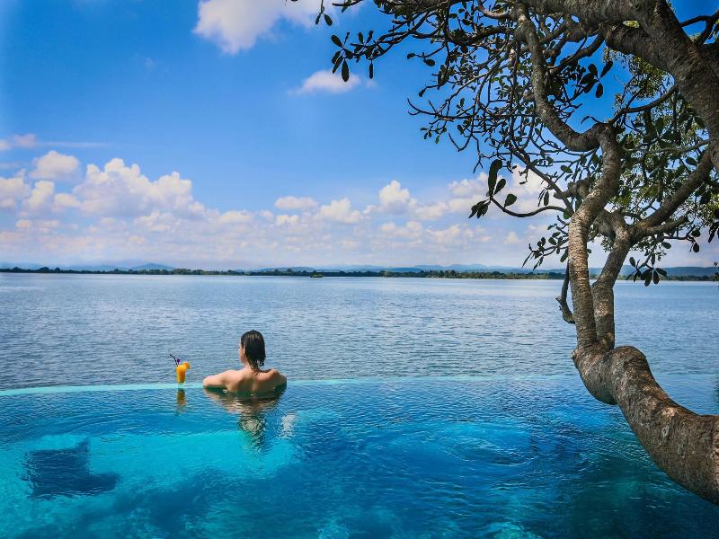 Ekho Lake House Polonnaruwa image