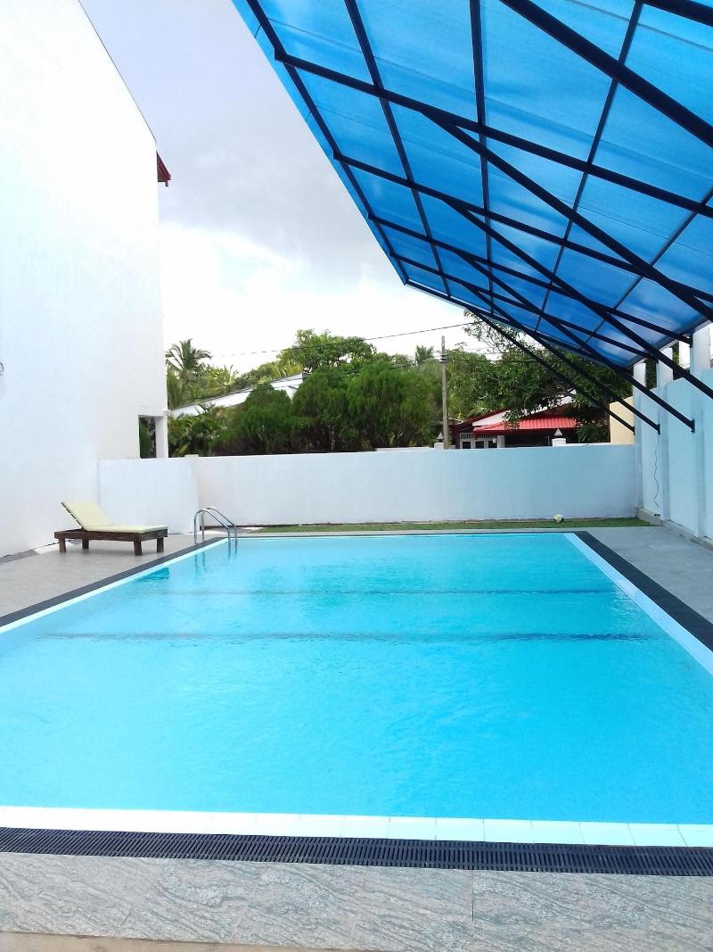 Capital O 132 Blue Spring Hotel image