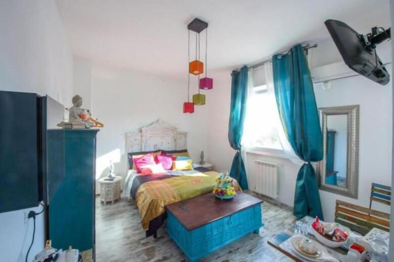 Letto E Latte image