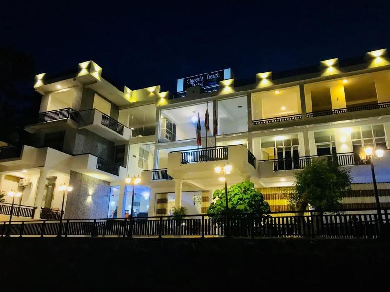 Queens Beach Hotel image