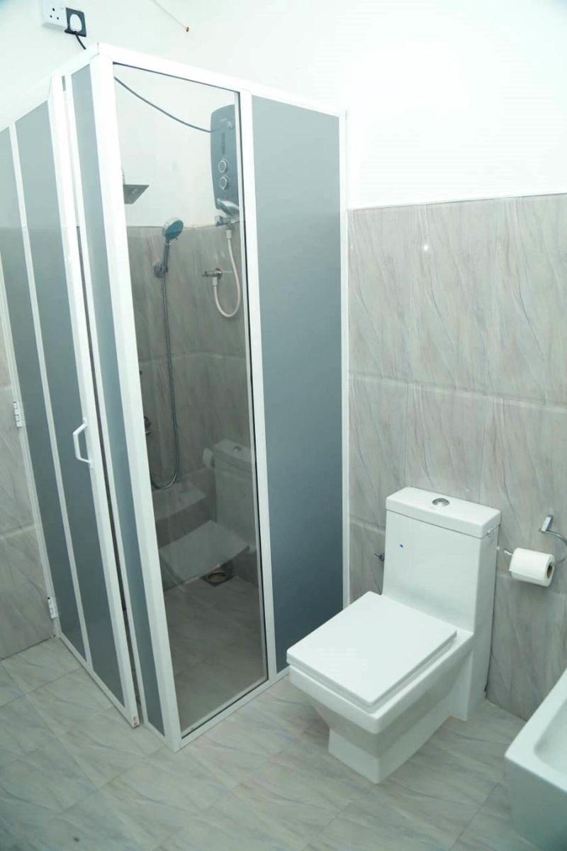 Queens Beach Hotel image