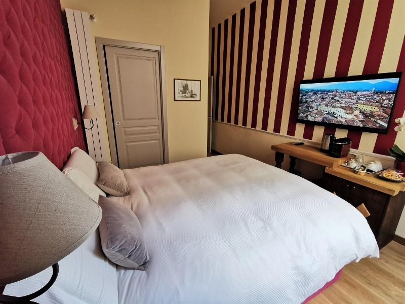 Chalet Lucca image