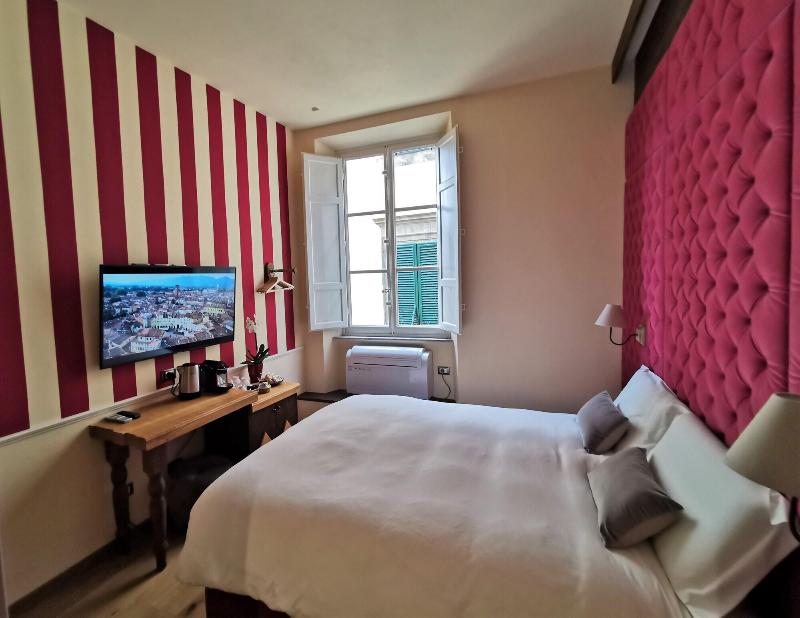 Chalet Lucca image