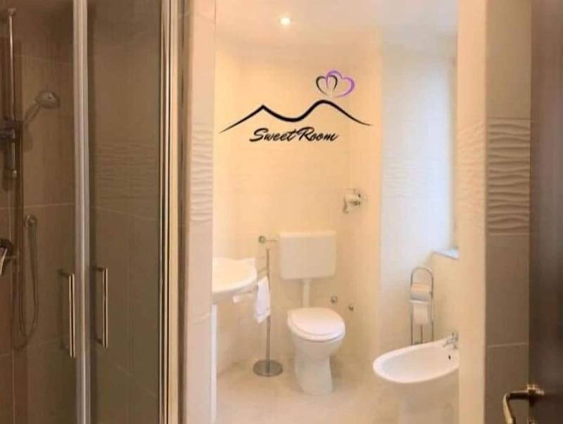 Sweet Room image