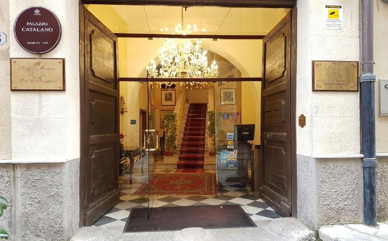 Al Piazza Marina B&B image