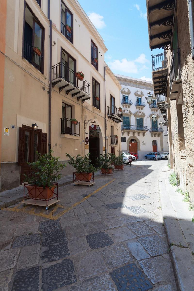 Al Piazza Marina B&B image