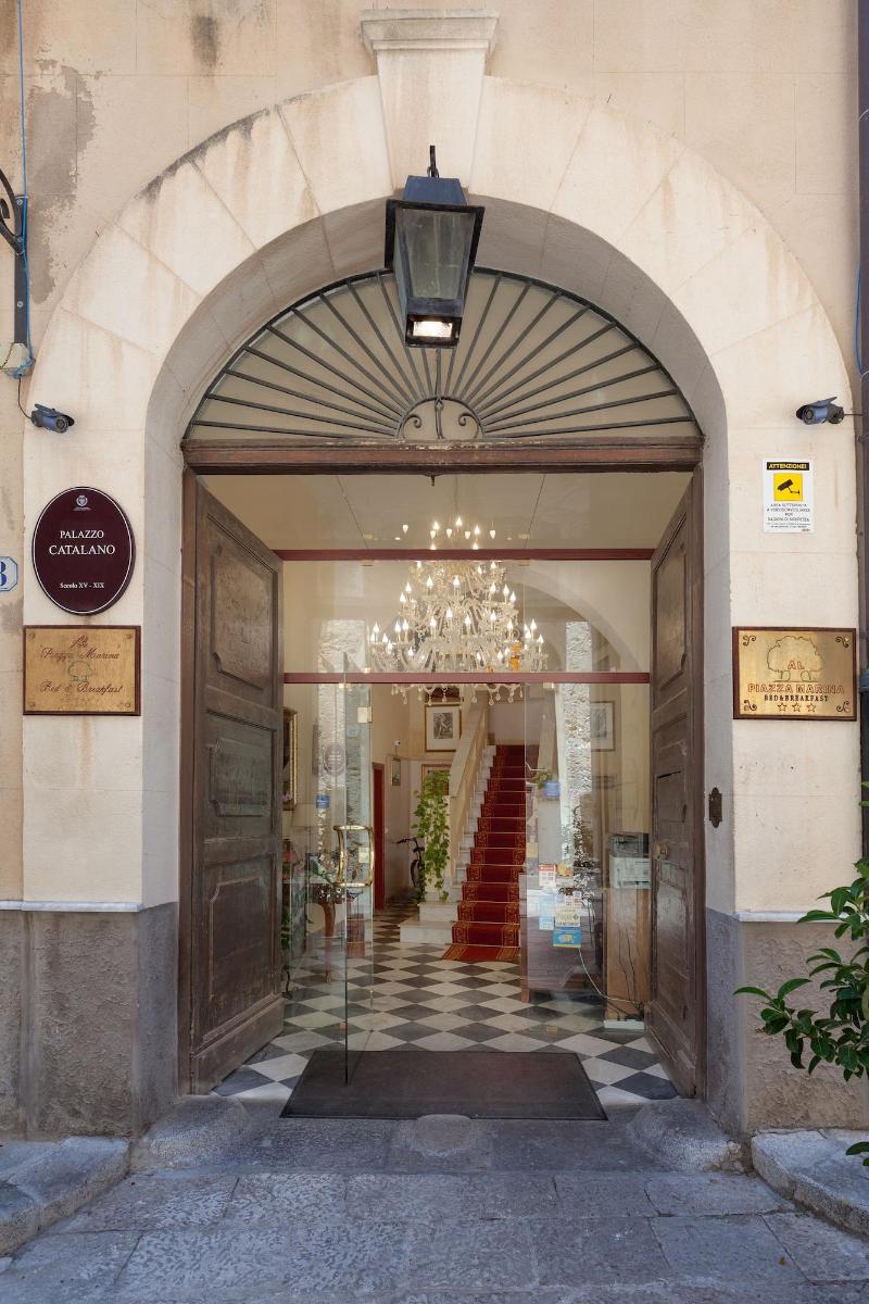 Al Piazza Marina B&B image
