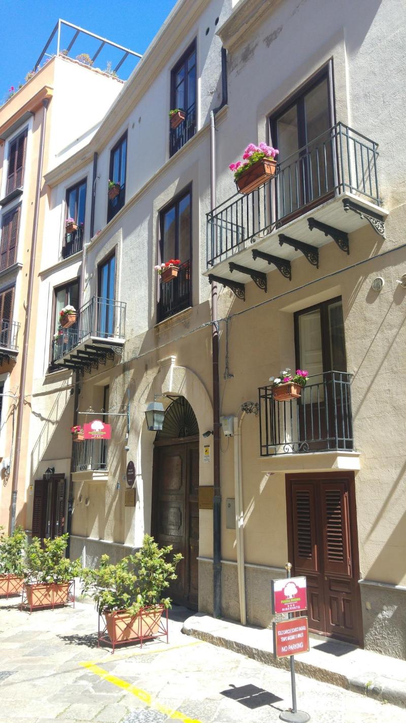 Al Piazza Marina B&B image