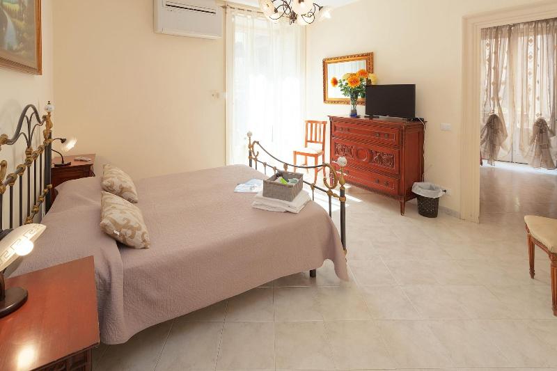 Al Piazza Marina B&B image