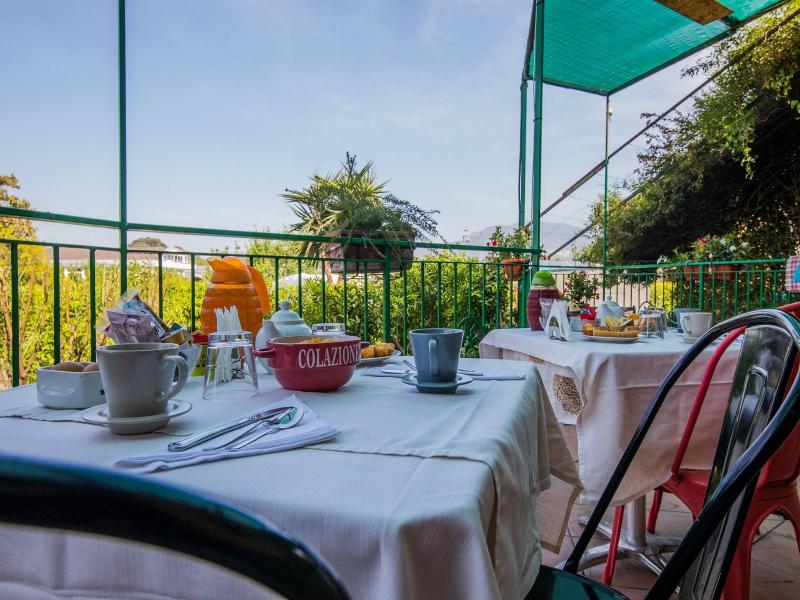 Villa Rocla Guest House Pompei image