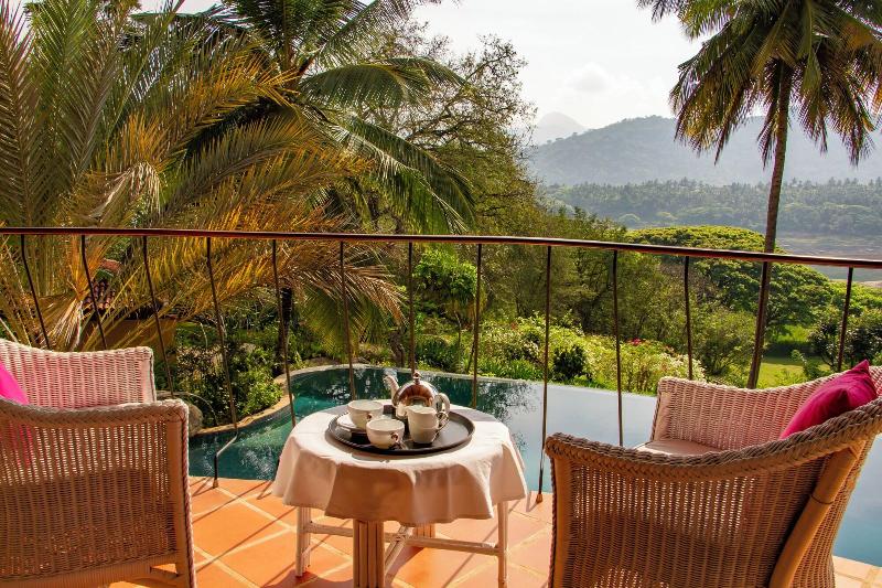 Bougainvillea Retreat image