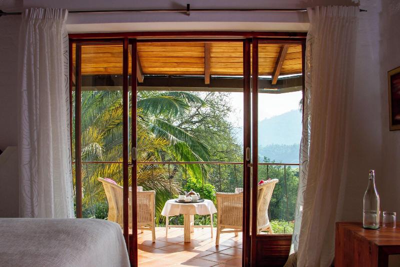 Bougainvillea Retreat image