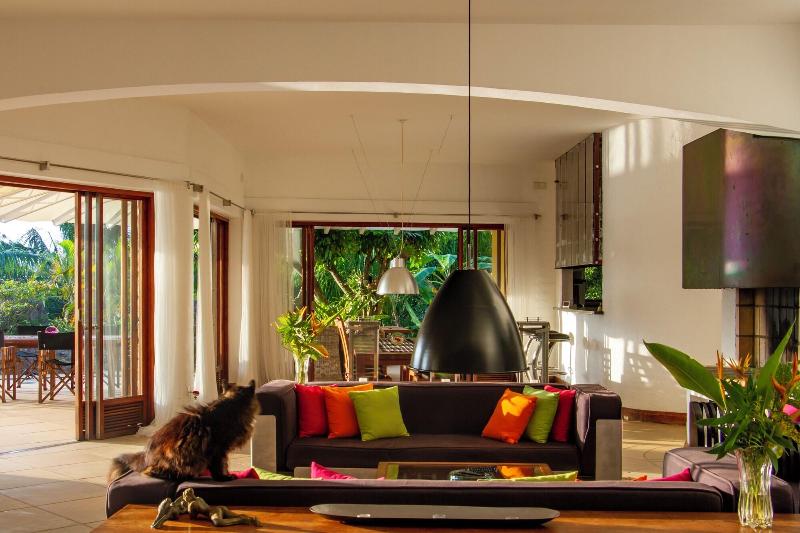 Bougainvillea Retreat image