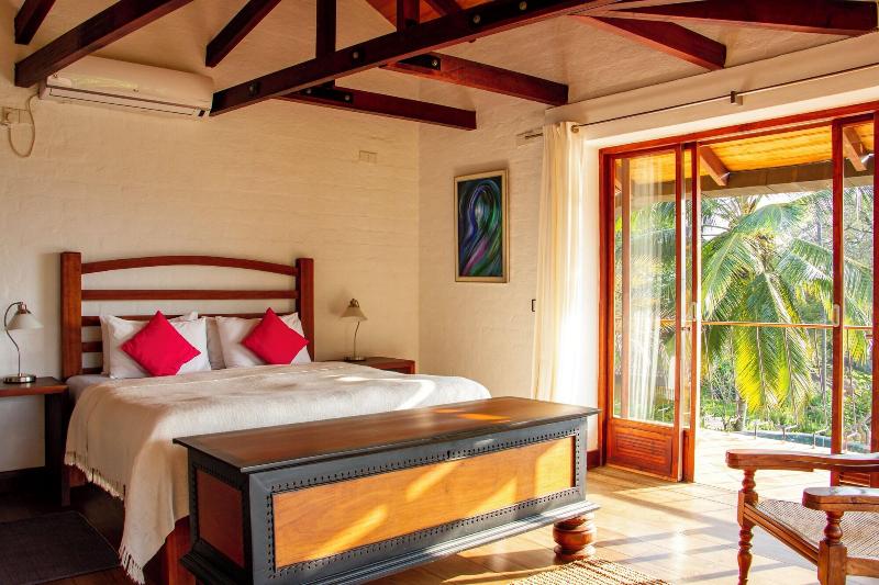 Bougainvillea Retreat image