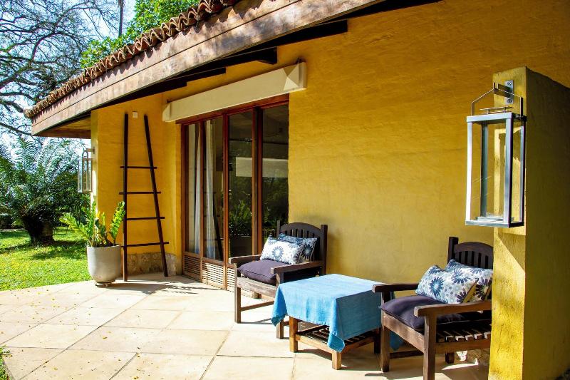 Bougainvillea Retreat image