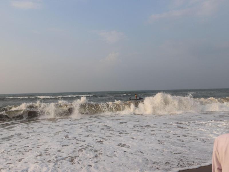Larica Holiday Inn Puri image