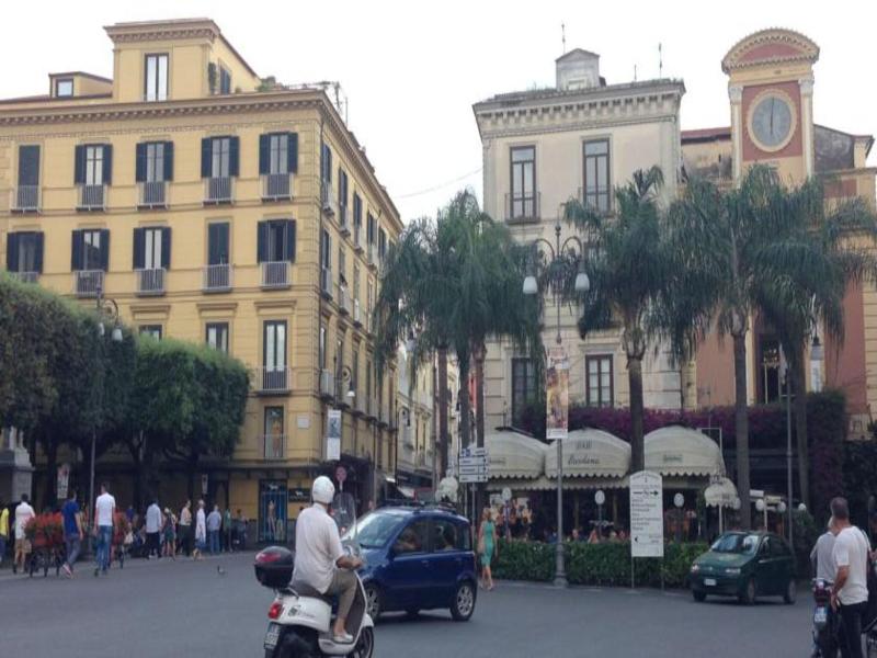 Al Centro Suites image
