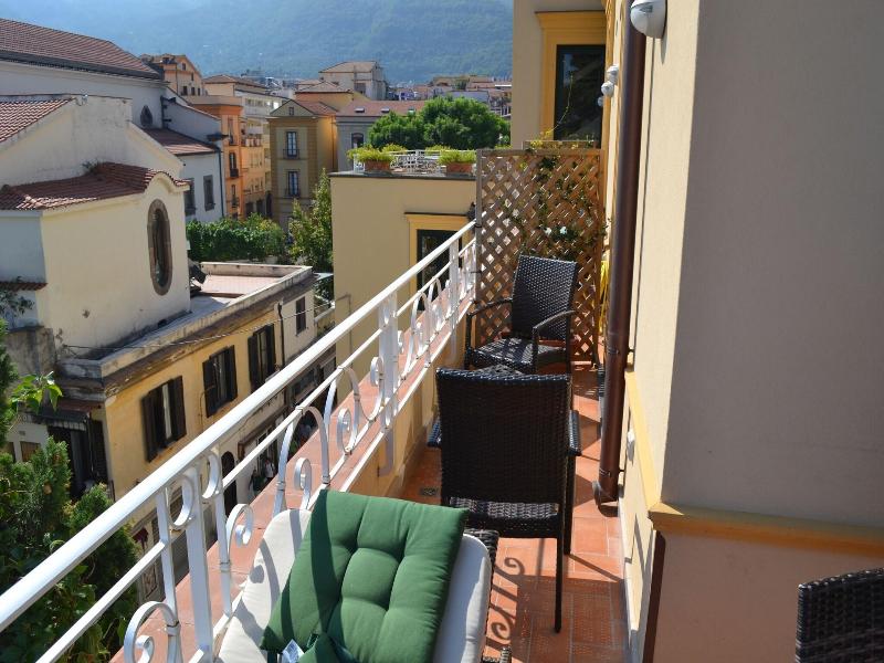 Al Centro Suites image