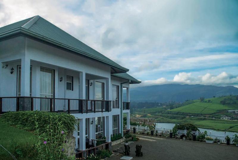 Lake View Comfort Bungalow