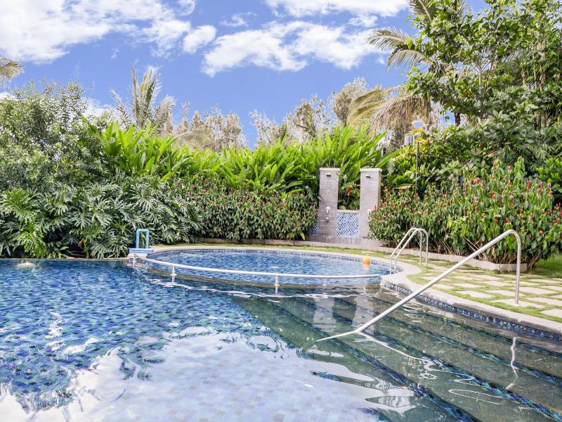 Purple Palms Resort & Spa image