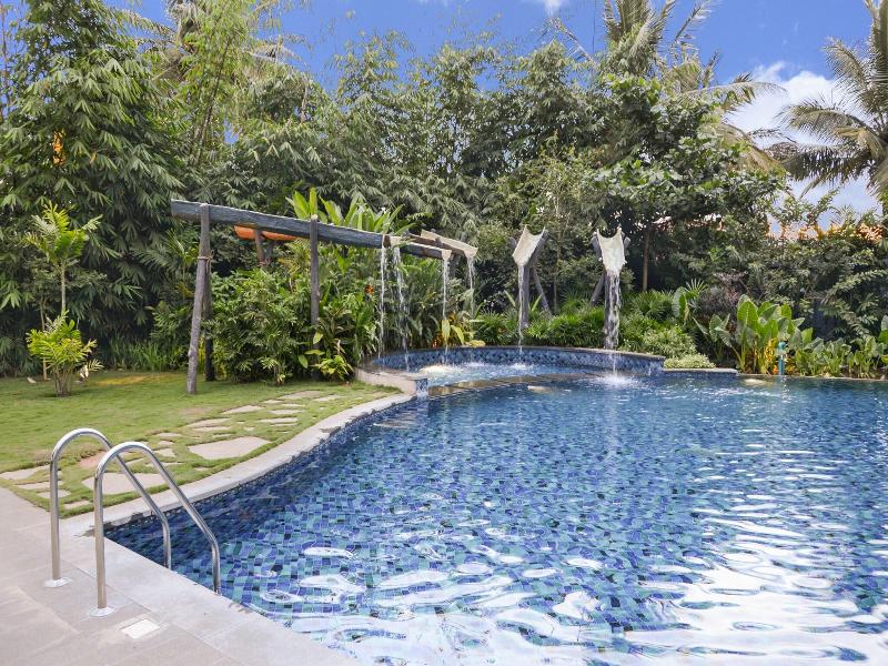 Purple Palms Resort & Spa image
