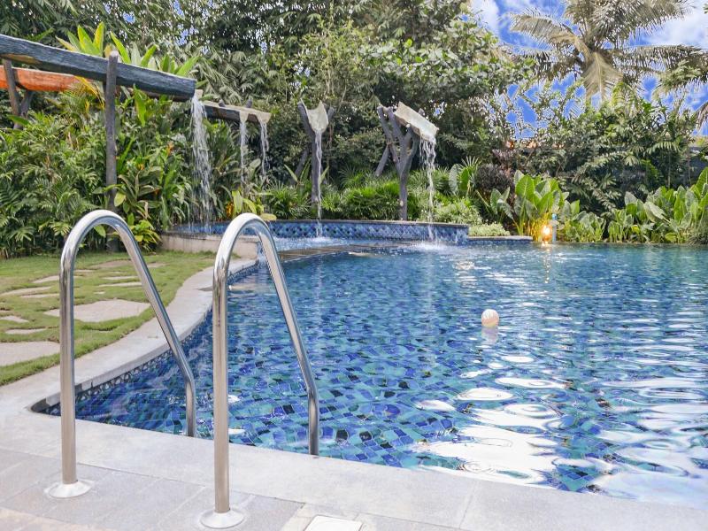 Purple Palms Resort & Spa image