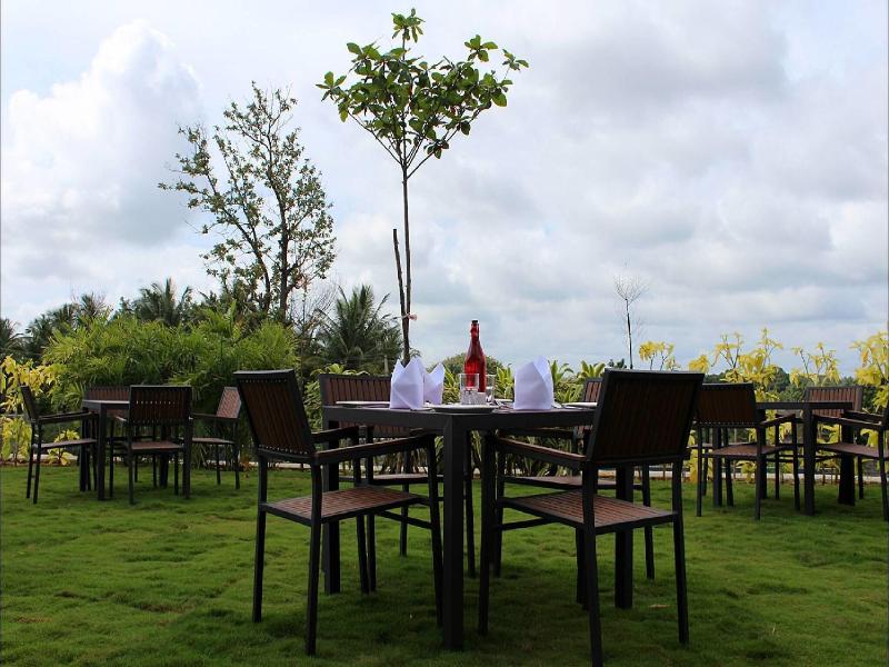 Purple Palms Resort & Spa image