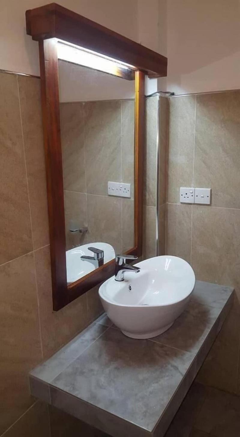 Asharo Sigiriya Villa image