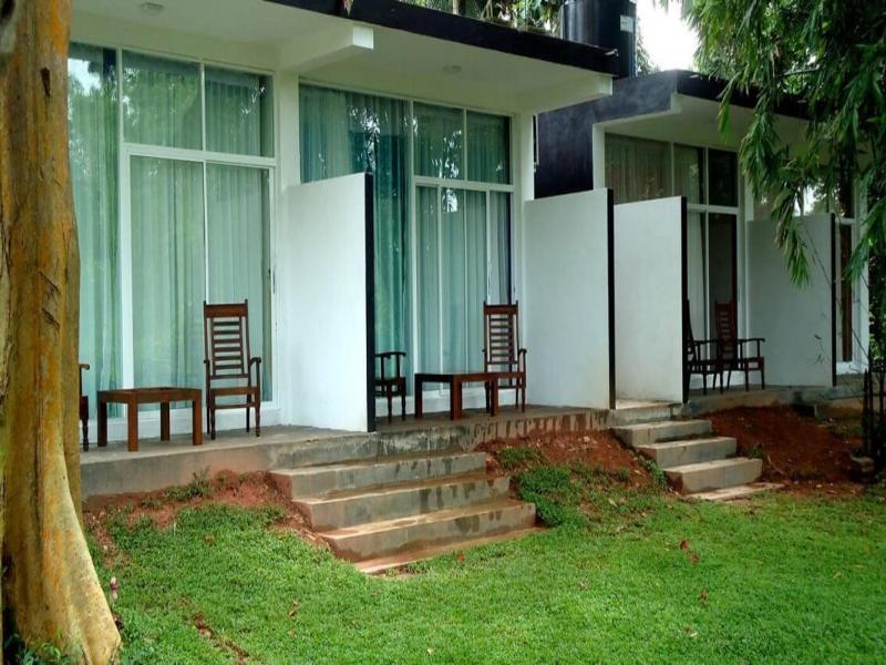 Bridge Hotel Negombo
