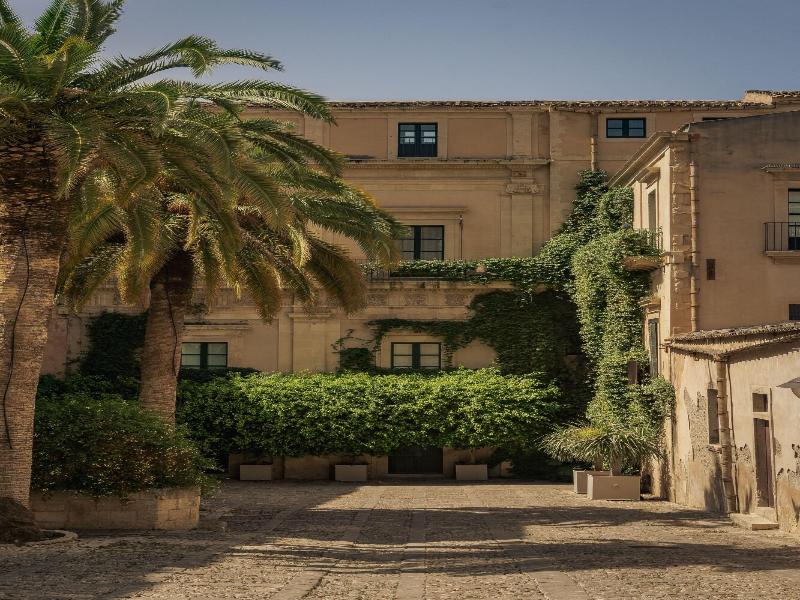 Seven Rooms Villadorata image