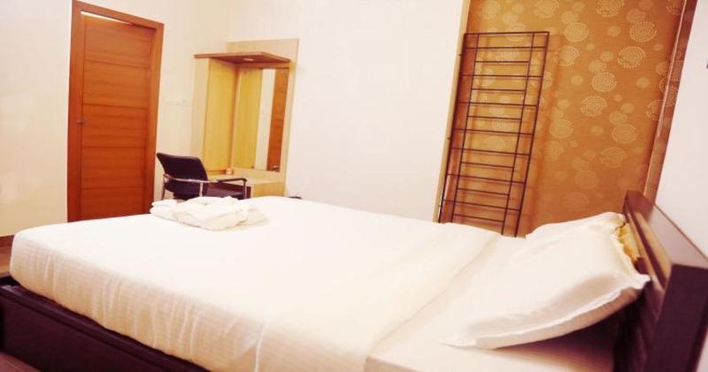 Kolam Serviced Apartments - Adyar image