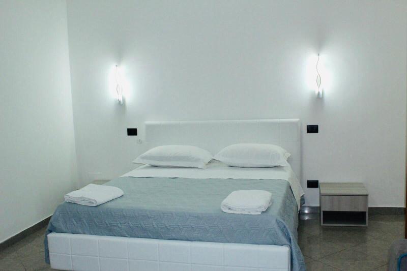 Beauty House image