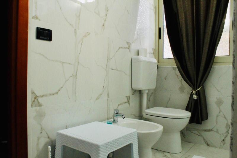 Beauty House image