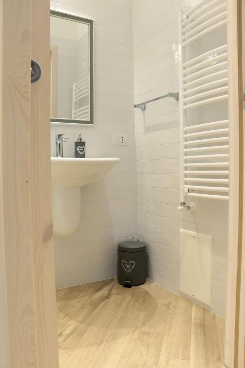 B&B Napoli La scalinata di Chiaia image